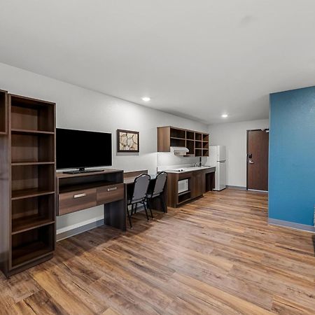 Woodspring Suites Kansas City Airport Dış mekan fotoğraf