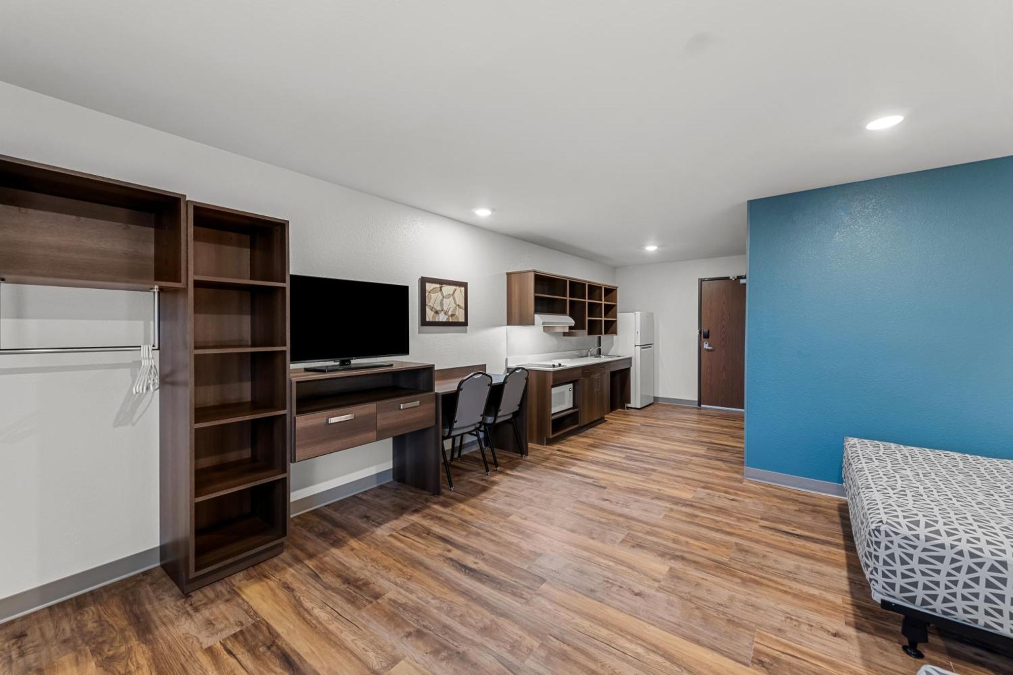 Woodspring Suites Kansas City Airport Dış mekan fotoğraf