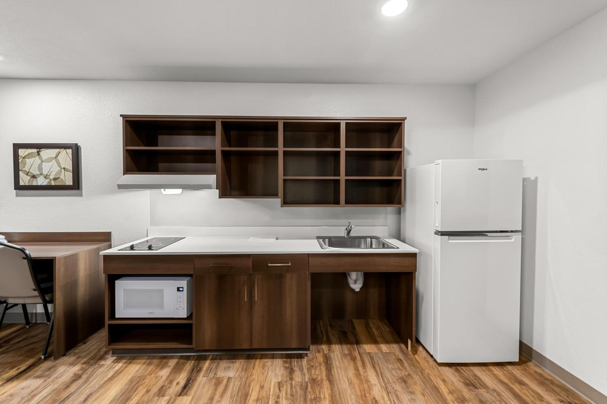Woodspring Suites Kansas City Airport Dış mekan fotoğraf