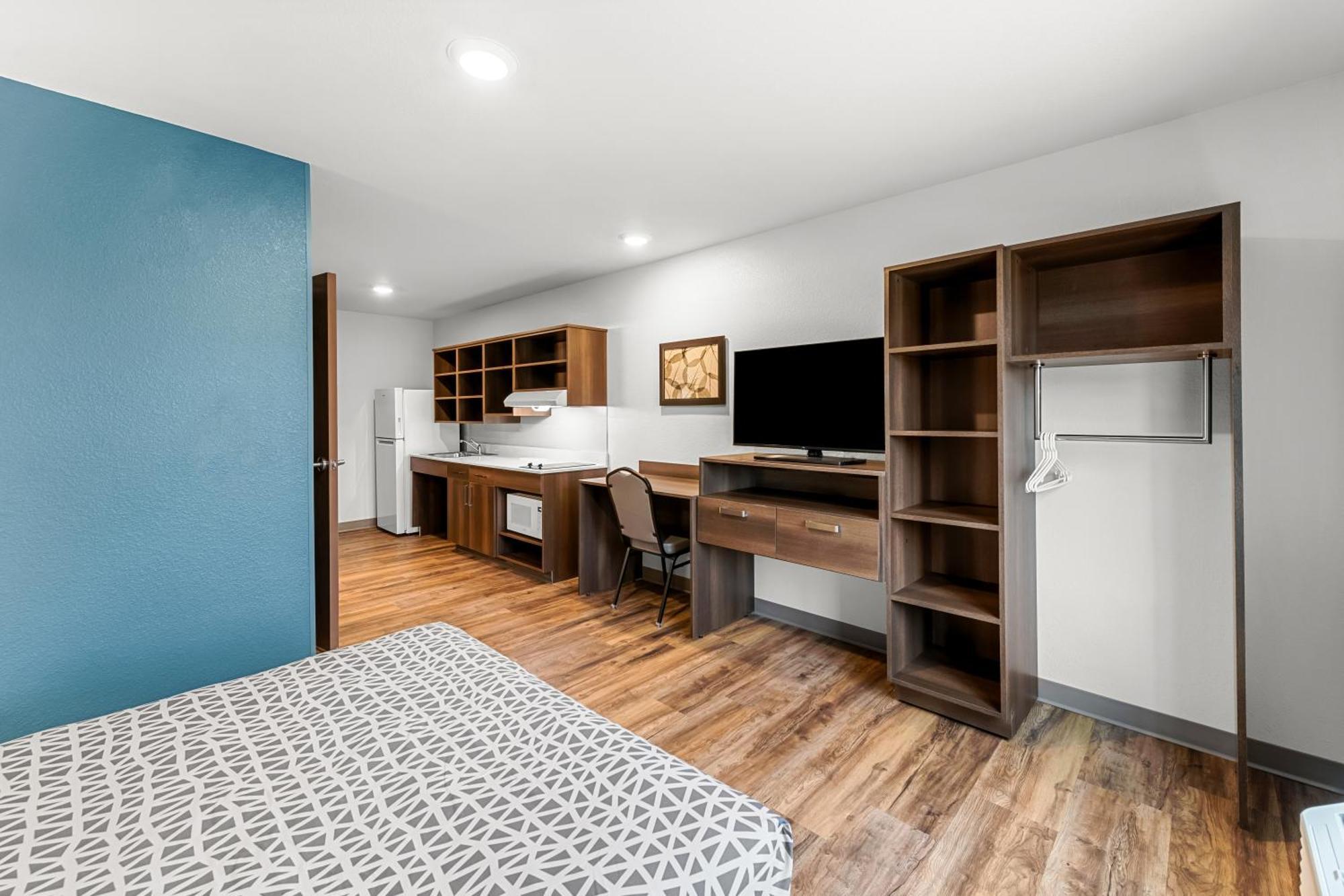 Woodspring Suites Kansas City Airport Dış mekan fotoğraf
