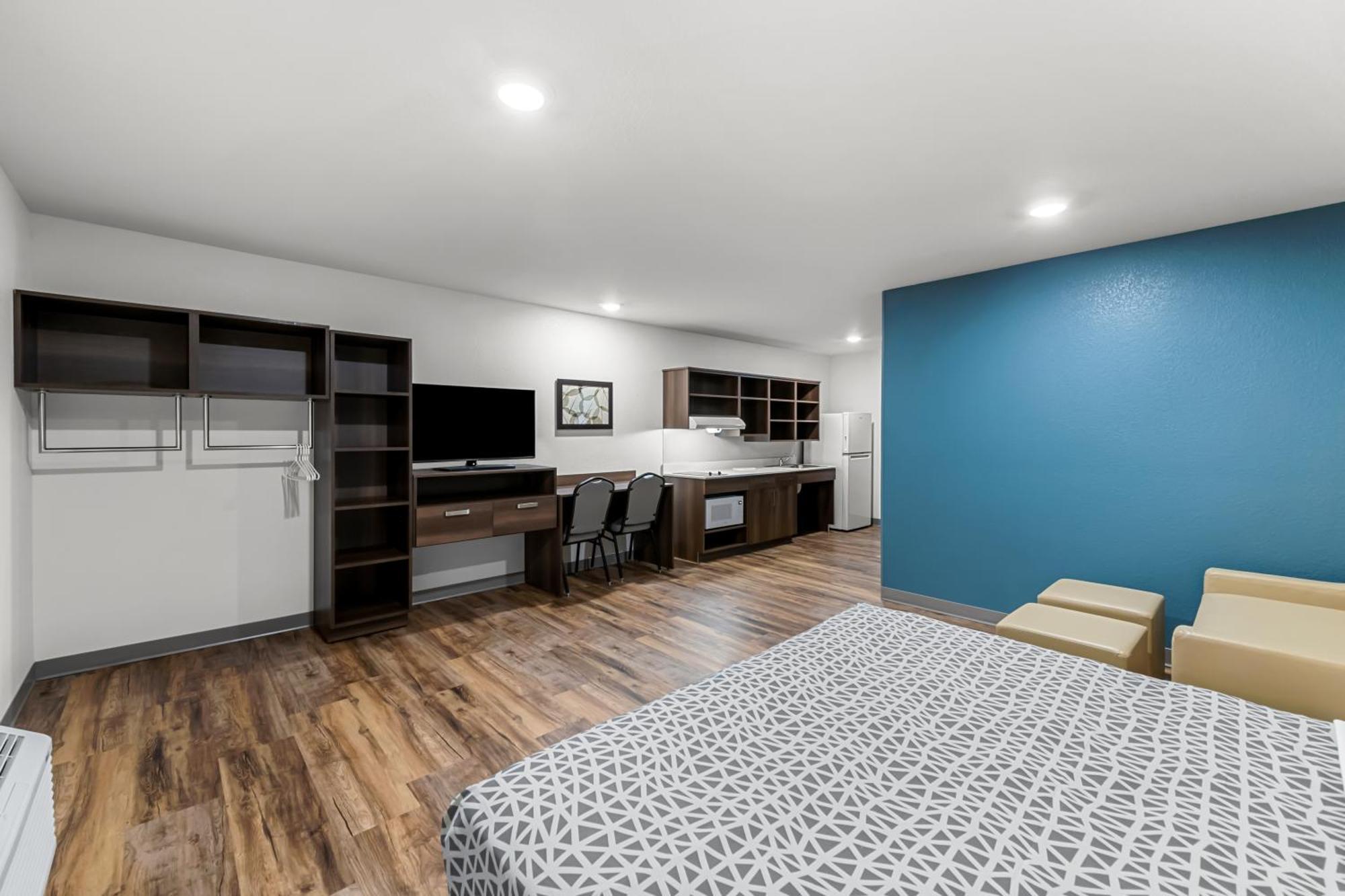 Woodspring Suites Kansas City Airport Dış mekan fotoğraf